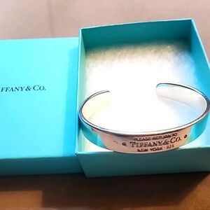 Return to Tiffany Sterling Silver cuff bracelet with 2 diamonds